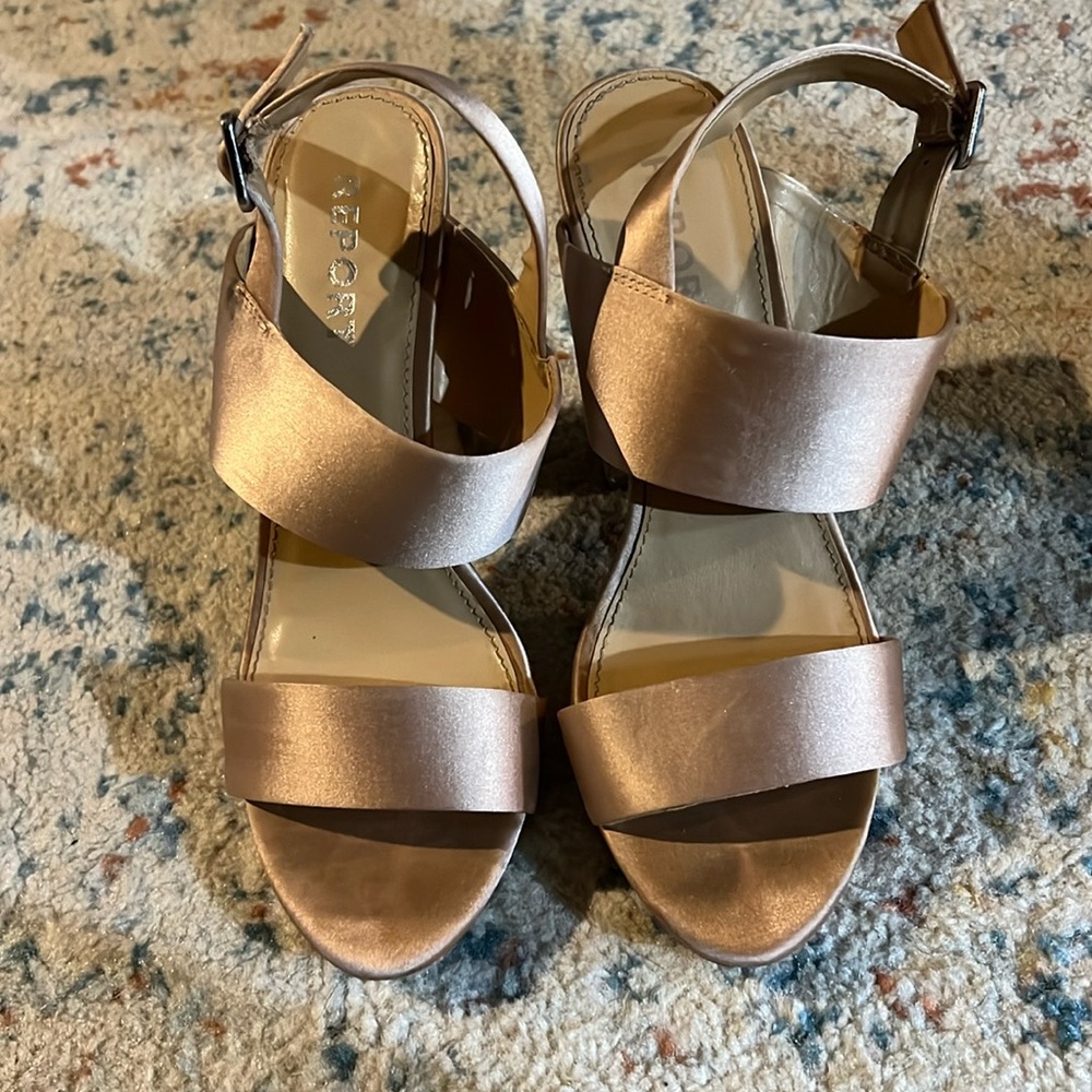 Satin heel, 8.5 gently worn